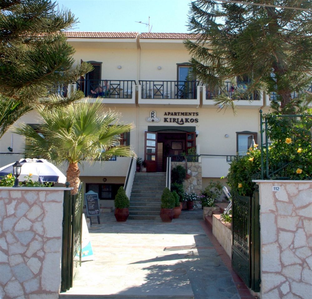 Kiriakos Apartments Stalida מראה חיצוני תמונה